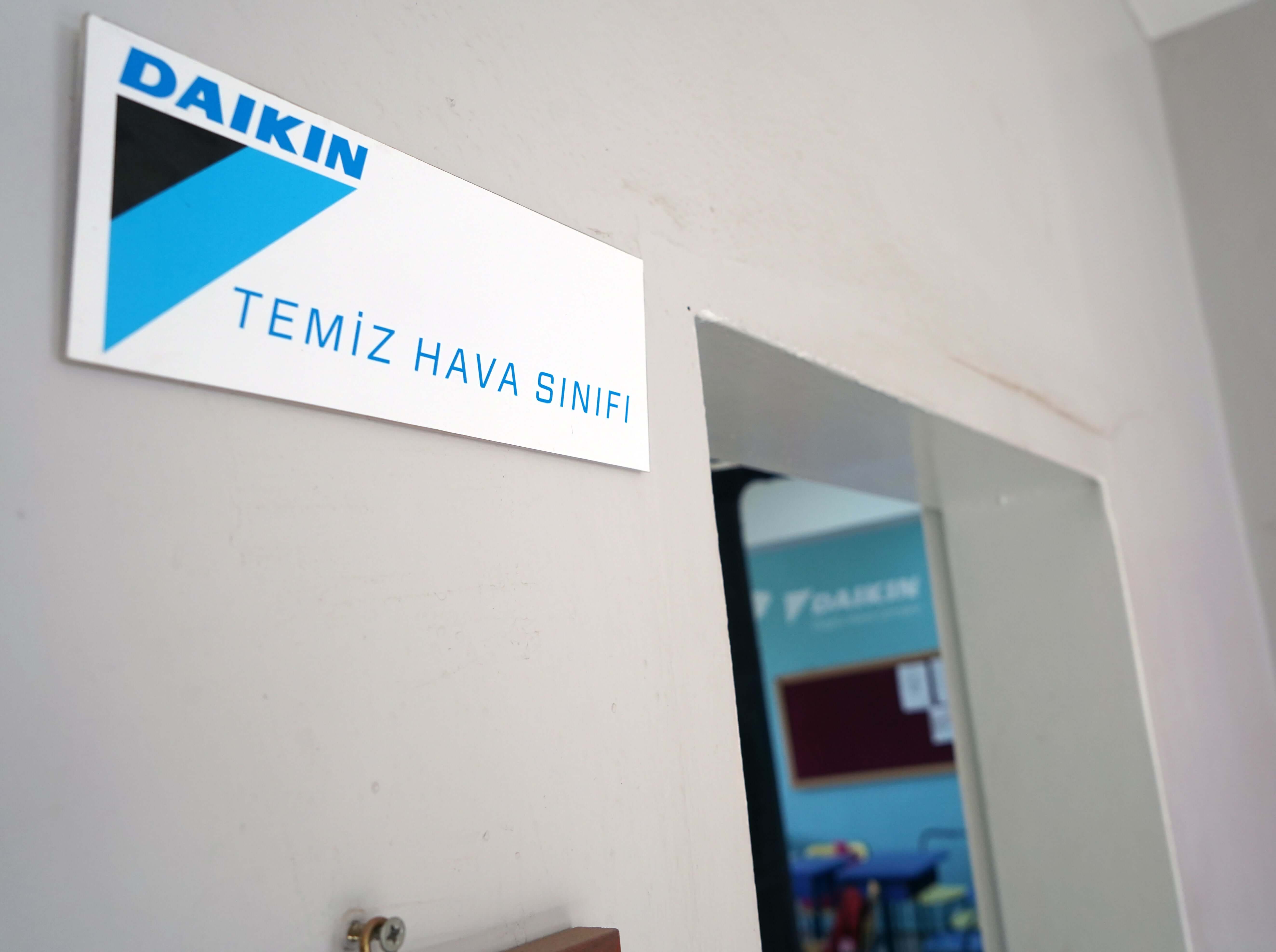 DAIKIN’DEN ÇOCUKLARA 23 NİSAN HEDİYESİ: YENİ TEMİZ HAVA SINIFLARI!